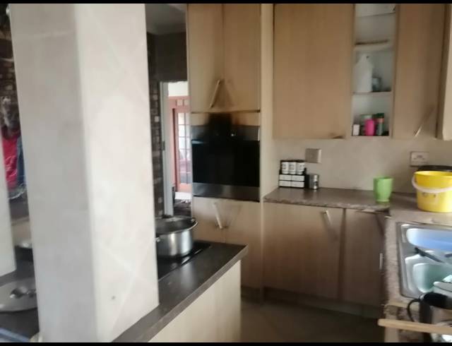 3 BEDROOM HOUSE FOR SALE IN BOKSBURG SOUTH